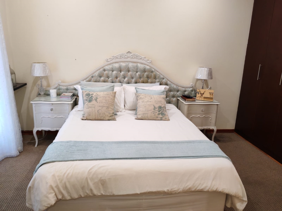 3 Bedroom Property for Sale in Safari Gardens North West